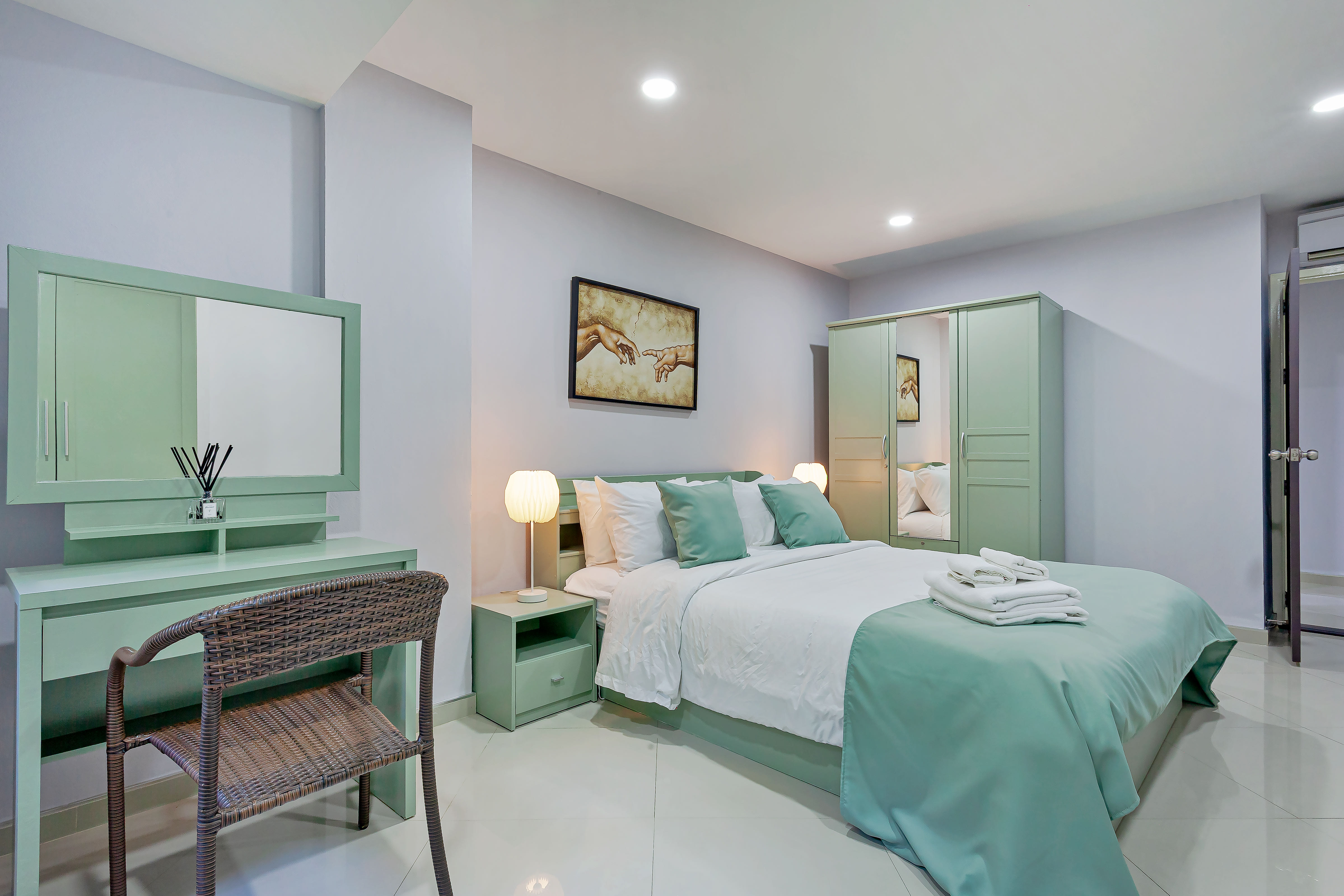 Living room in Room 5 at Grosvenor House